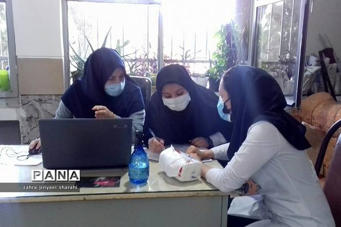 واکسیناسیون دانشآموزان در خاورشهر