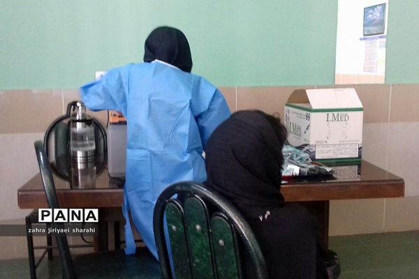 واکسیناسیون دانش‌آموزان در خاورشهر