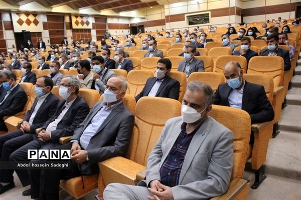 جلسه شورای اداری استان بوشهر با حضور رئیس جمهوری