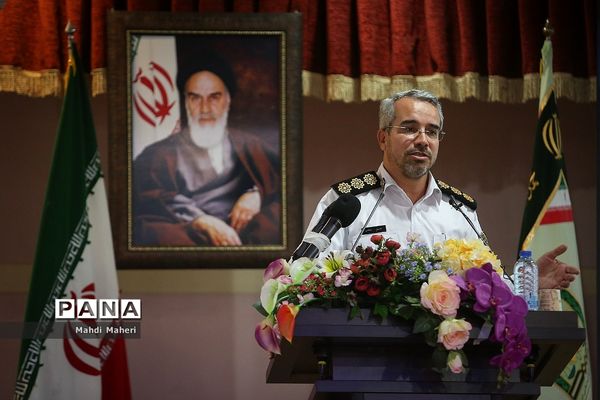 همایش تجلیل از نمونه های ترافیکی