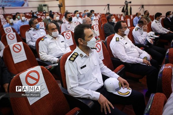 همایش تجلیل از نمونه های ترافیکی