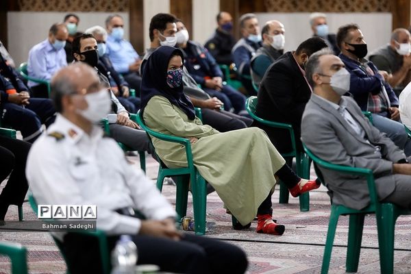 همایش تجلیل از رانندگان نمونه تهران