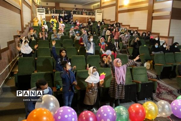 برگزاری مراسم هفته ملی کودک در ساری