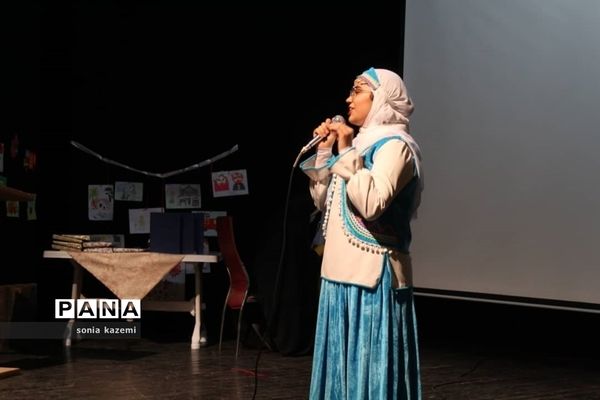 برگزاری مراسم هفته ملی کودک در ساری