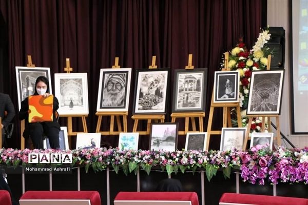 افتتاحیه چهلمین دوره جشنواره فرهنگی و هنری دانش آموزان «فردا« در آذربایجان غربی