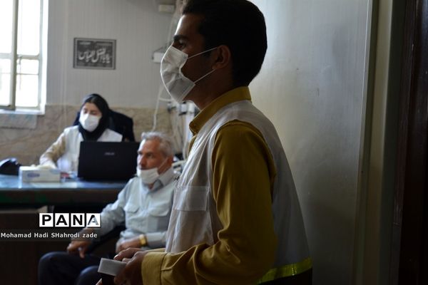 واکسیناسیون دانش‌آموزان دبیرستان امام علی (ع) ناحیه یک آموزش و پرورش