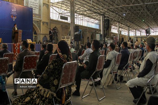 دیدار رئیس جمهوری با علما، نخبگان، خانواده معظم شهداء و اقشار مختلف مردم در شیراز