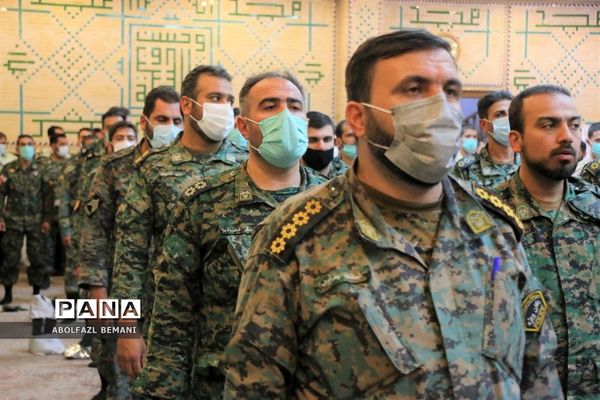 غبارروبی مزار شهدا در هفته نیروی انتظامی