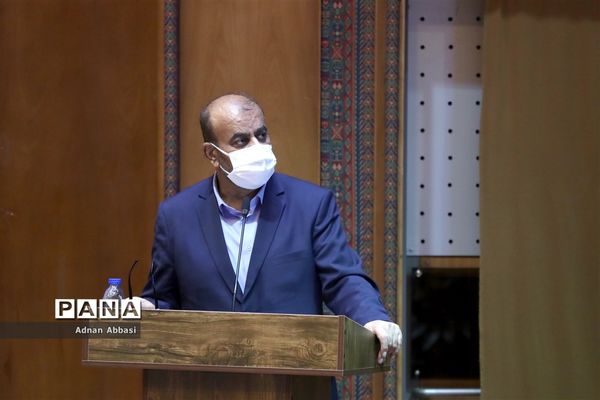 شورای اداری استان فارس و نشست خبری پایان سفر یک روزه رئیس جمهور به شیراز