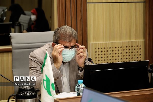نشست نمایندگان دهمین دوره مجلس دانش‌آموزی شهر تهران