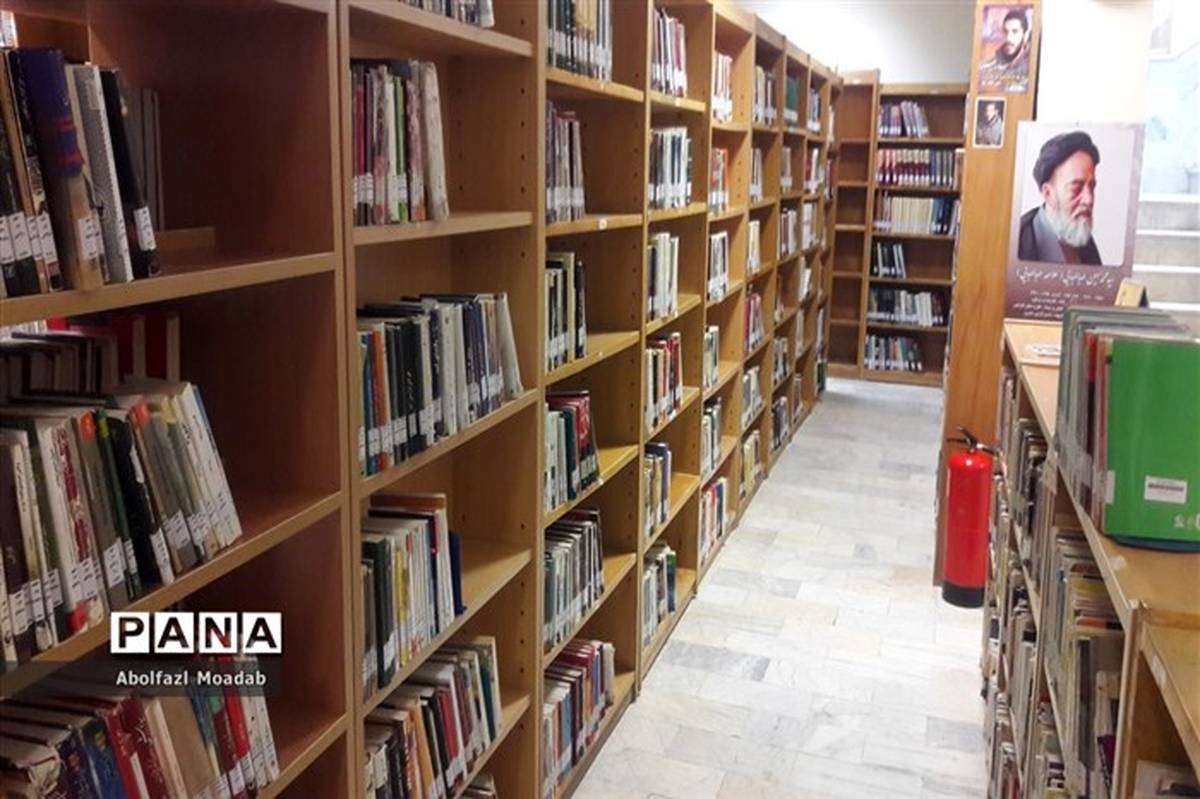 چرا کتاب‌ها در کتابخانه‌های عمومی خاک می‌خورند