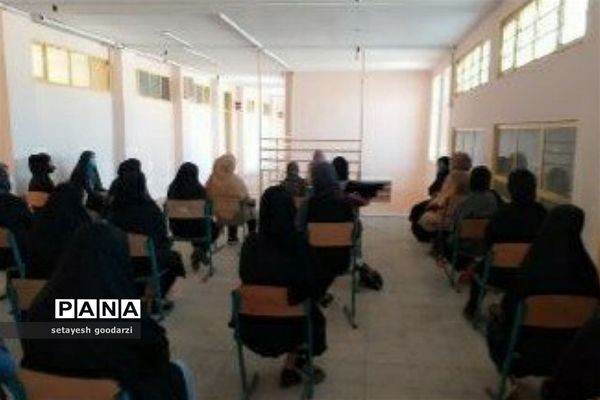 انتخابات انجمن اولیا و مربیان در مدارس قرچک