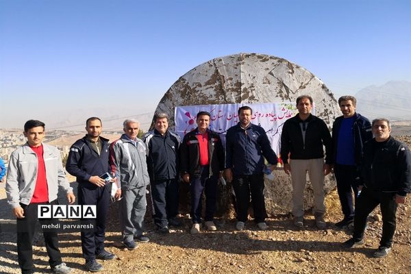 همایش پیاده‌روی فرهنگیان استان به مناسبت هفته تربیت‌بدنی