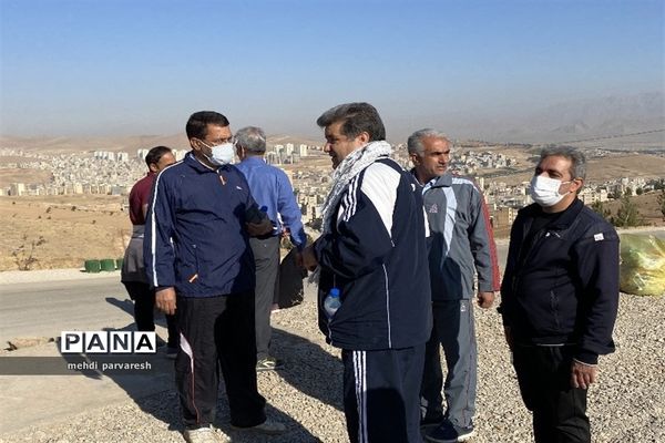 همایش پیاده‌روی فرهنگیان استان به مناسبت هفته تربیت‌بدنی