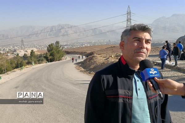 همایش پیاده‌روی فرهنگیان استان به مناسبت هفته تربیت‌بدنی