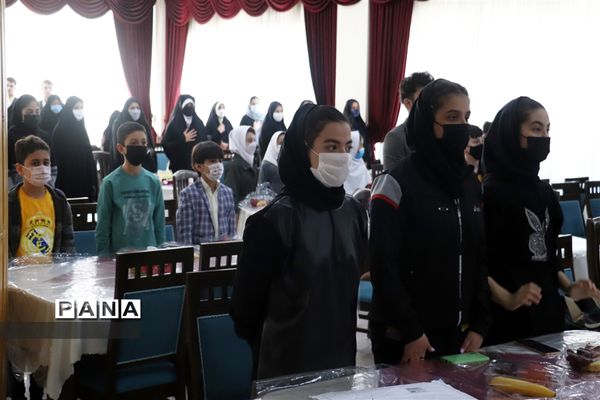 تجلیل از قهرمانان، مقام آوران و نام آوران عرصه‌های ورزشی و قرآنی در سطح بین‌المللی و کشوری ناحیه پنج