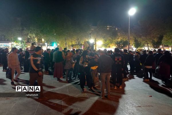 جشن ورزشکاران باشگاه فرهنگی ورزشی سپاهان در چهارباغ اصفهان