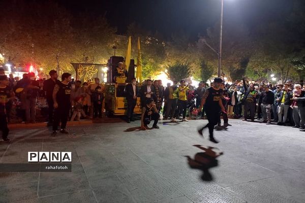 جشن ورزشکاران باشگاه فرهنگی ورزشی سپاهان در چهارباغ اصفهان