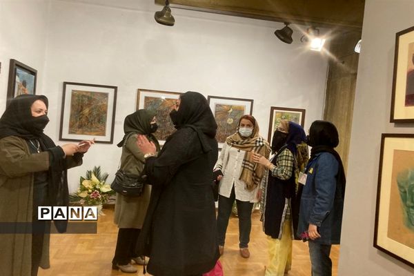 پرواز برفراز هنر