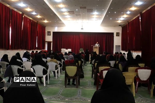 دیدار بانوان اداره کل آموزش و پرورش آذربایجان شرقی  با نماینده مجلس شورای اسلامی