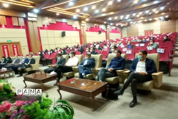 دوره آموزشی تبین و تشریح سند تحول تشکیلات دانش‌آموزی پیشتازان