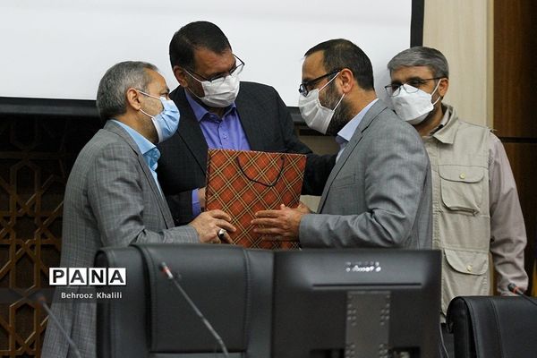 نشست سراسری مسئولان بسیج فرهنگیان کشور
