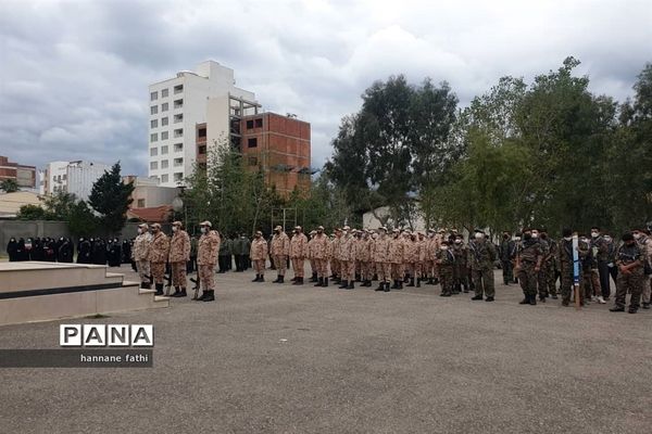 صبحگاه مشترک به مناسب هفته بسیج دانش‌آموزی در محمودآباد