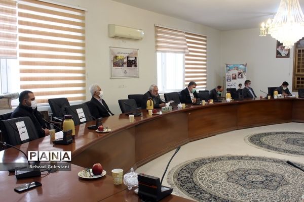 نشست صمیمی مسئول سازمان بسیج فرهنگیان با معاونان آموزش و پرورش آذربایجان غربی