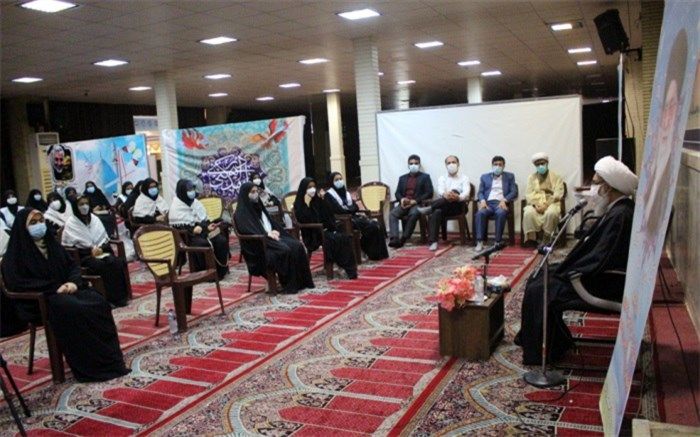دیدار جمعی از نخبگان و اعضای تشکل‌های دانش‌آموزی دختر با نماینده ولی فقیه در استان بوشهر