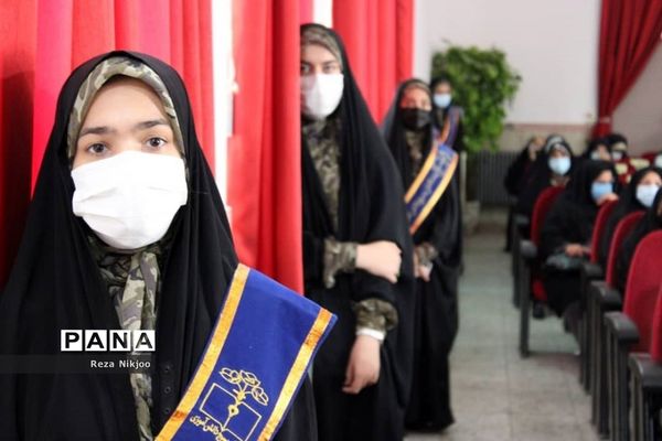 برگزاری اولین یادواره خانواده شهدای فرهنگی و دانش‌آموزی در بهارستان یک