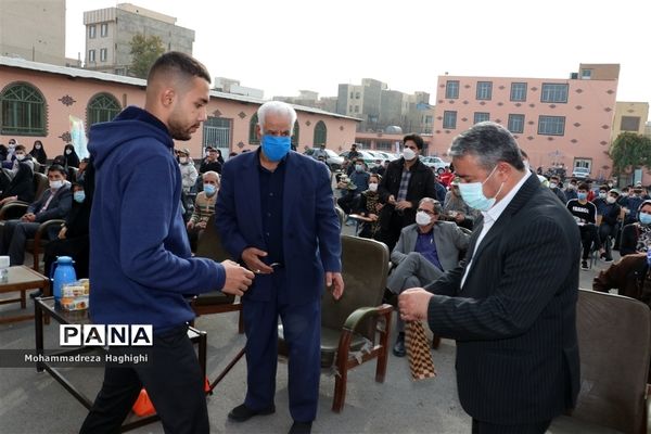 زنگ استکبار ستیزی در هنرستان قدس منطقه17