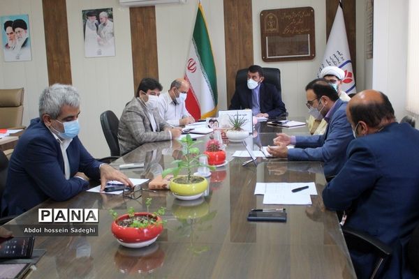 جلسه هماهنگی و برنامه‌ریزی گرامیداشت 13 آبان در اداره‌کل آموزش و پرورش استان بوشهر