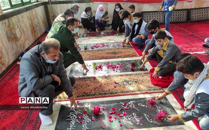 غبارروبی و عطرافشانی گلزار شهدای روستای سراج محله شهرستان گلوگاه