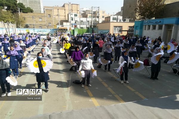 آمادگی دانش‌آموزان پیشتاز شهرستان قدس برای اجرای مانور تشکیلاتی