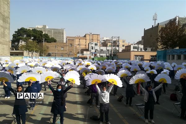 آمادگی دانش‌آموزان پیشتاز شهرستان قدس برای اجرای مانور تشکیلاتی