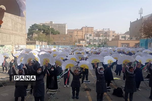 آمادگی دانش‌آموزان پیشتاز شهرستان قدس برای اجرای مانور تشکیلاتی