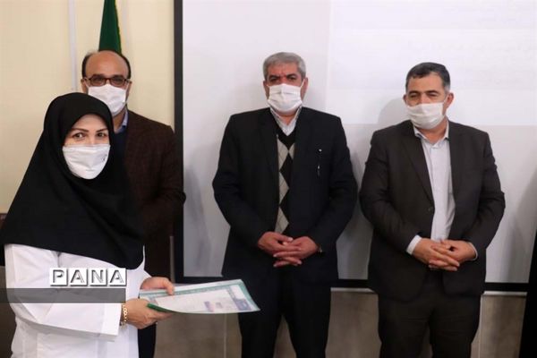 نکوداشت روز آزمایشگاه در پژوهش سرای جابر ابن حیان استان آذربایجان شرقی