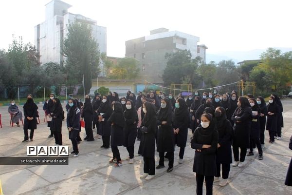 مراسم جشن روز دانش‌آموز در دبیرستان شاهد گلوگاه