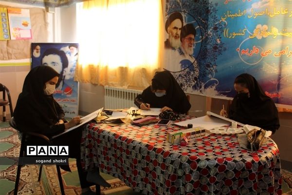 مسابقه نقاشی زنده به مناسبت هفته پدافند غیرعامل در محمودآباد