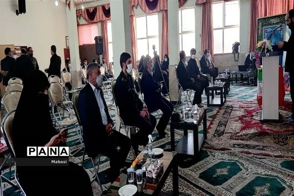 نواخته شدن زنگ استکبارستیزی در هنرستان شهید کمالی ناحیه 6