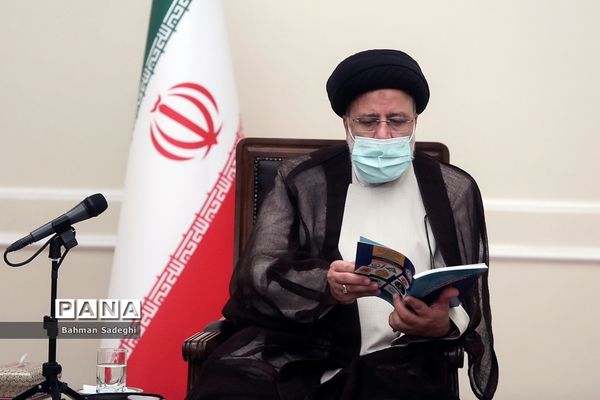 دیدار تشکل‌های دانش‌آموزی با رئیس جمهوری