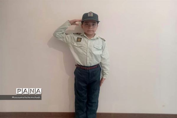 زنگ ملی مبارزه با استکبار جهانی  درمدارس منطقه ۱۲