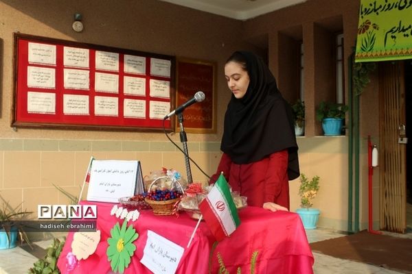 گرامیداشت روز دانش‌آموز در دبیرستان یاران امام شهرستان گلوگاه