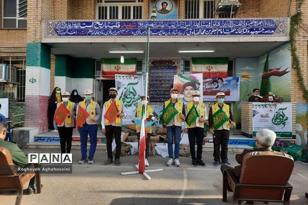 برگزاری آیین نواختن زنگ استکبارستیزی و مانور بزرگ فرزندان روح الله در ناحیه 4 شیراز