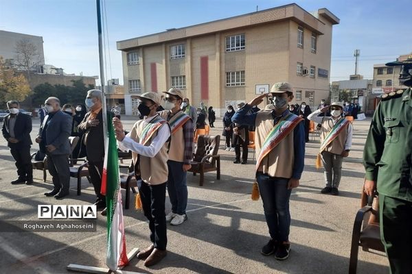 برگزاری آیین نواختن زنگ استکبارستیزی و مانور بزرگ فرزندان روح الله در ناحیه 4 شیراز