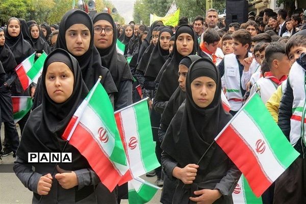 فریاد استکبارستیزی کرمانشاهی‌ها در یوم‌الله 13 آبان