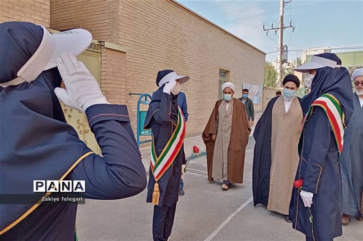 به یاد بسپارید چه کسانی در راه حفظ جمهوری اسلامی ایران جان خود را فدا کردند