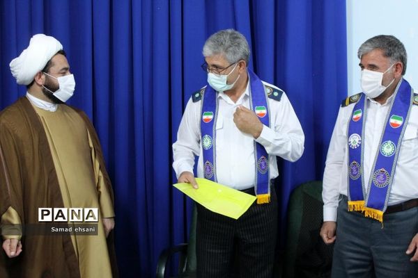 دیدار رئیس سازمان دانش‌آموزی کهگیلویه و بویراحمد با امام جمعه دهدشت
