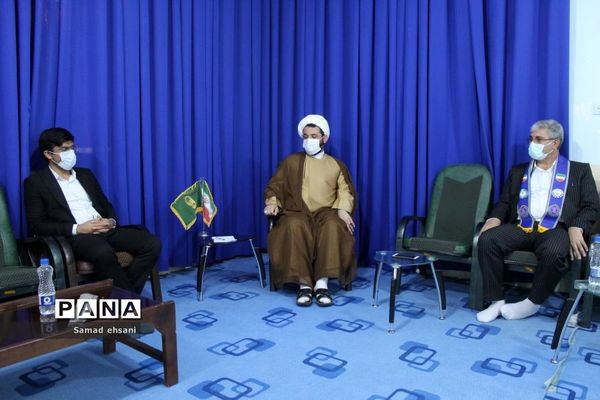 دیدار رئیس سازمان دانش‌آموزی کهگیلویه و بویراحمد با امام جمعه دهدشت