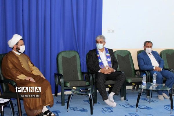 دیدار رئیس سازمان دانش‌آموزی کهگیلویه و بویراحمد با امام جمعه دهدشت